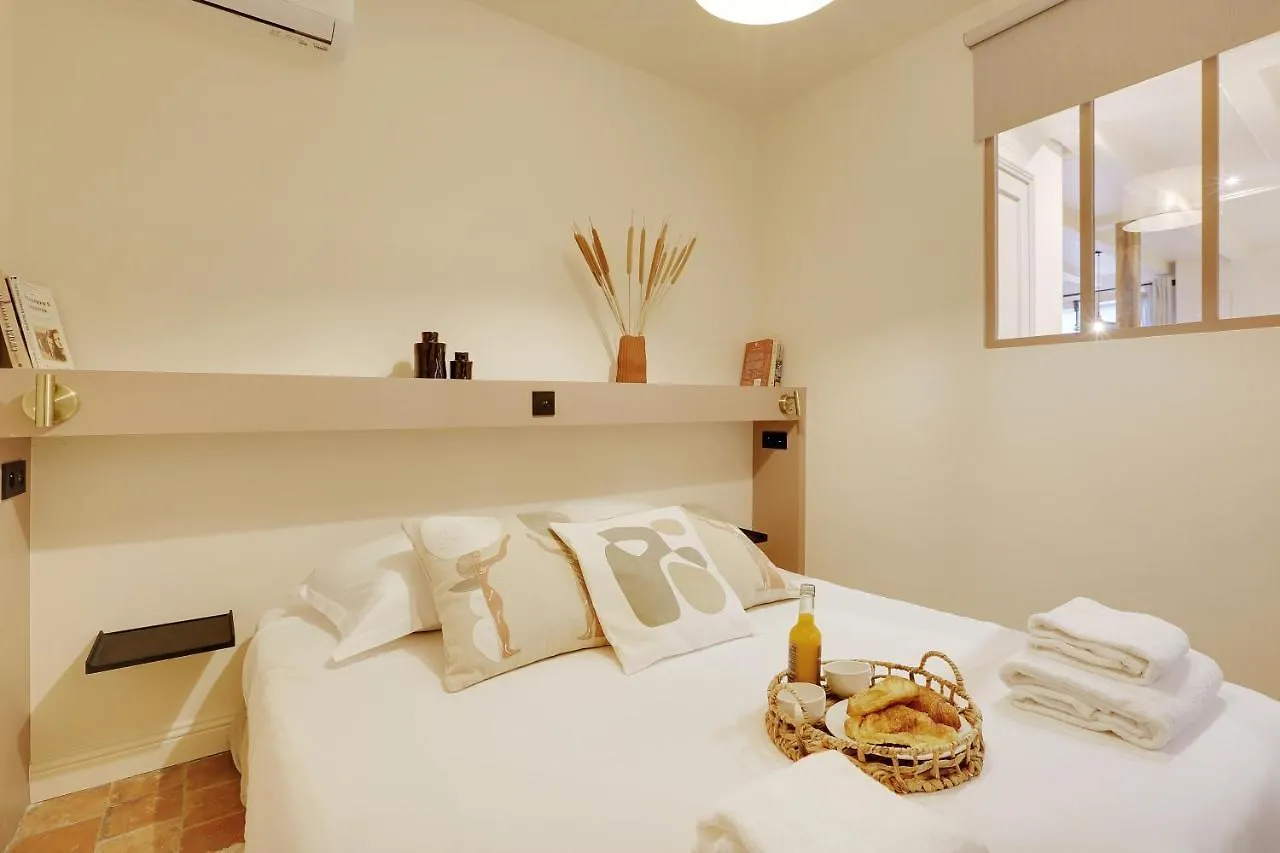 Elegant Apartment In Le Marais パリ
